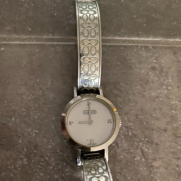 COACH WATCH - DIAMOND MARKERS, MOTHER OF PEARL, STAINLESS STEEL, WATER RESISTANT - Picture 4 of 4